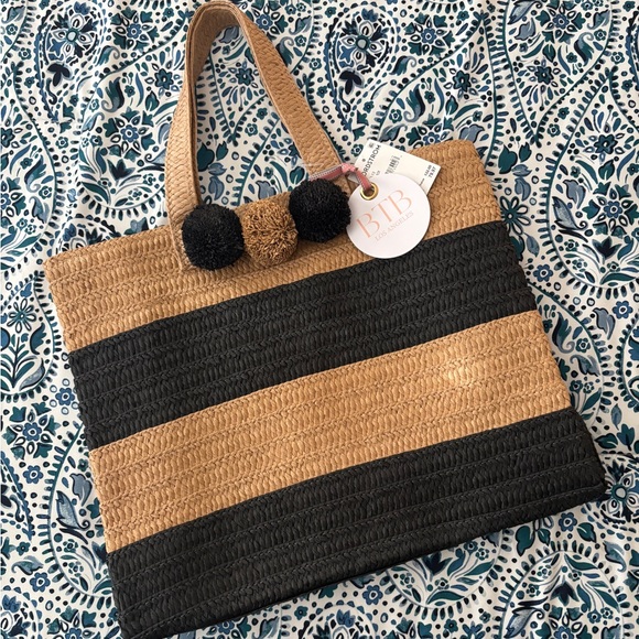 BTB Los Angeles Black/Tan Tote - Picture 1 of 3